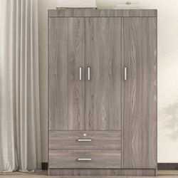 3 Door Wardrobe Cabinet Clóset