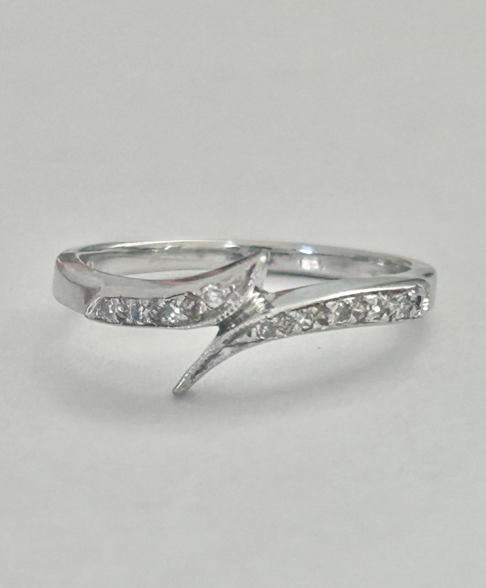 Vintage 14K White Gold Diamond Bypass Ring – Size 6.25 - 2.25 Grams