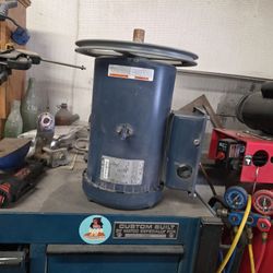 Marathon.
5 horsepower. 230v 1800rpm Electric Motor