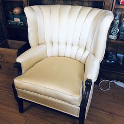Vintage Scalloped Cream Wingback Chair 
