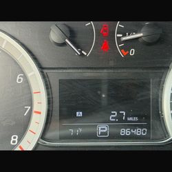 Nissan Sentra sv 2015 corre bien placas al corriente