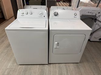 Whirlpool Washer and Amana Dryer Set