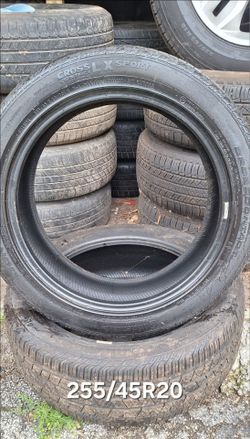 2 tires 255/45R20