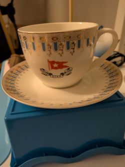 set of 2 Titanic exhibit tea cups and saucers