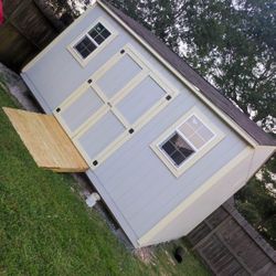 Storage Sheds We build in the yard of your house