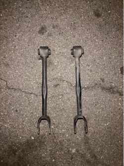 stock Rear Control Arms G37/G35 07-08 HR sedan