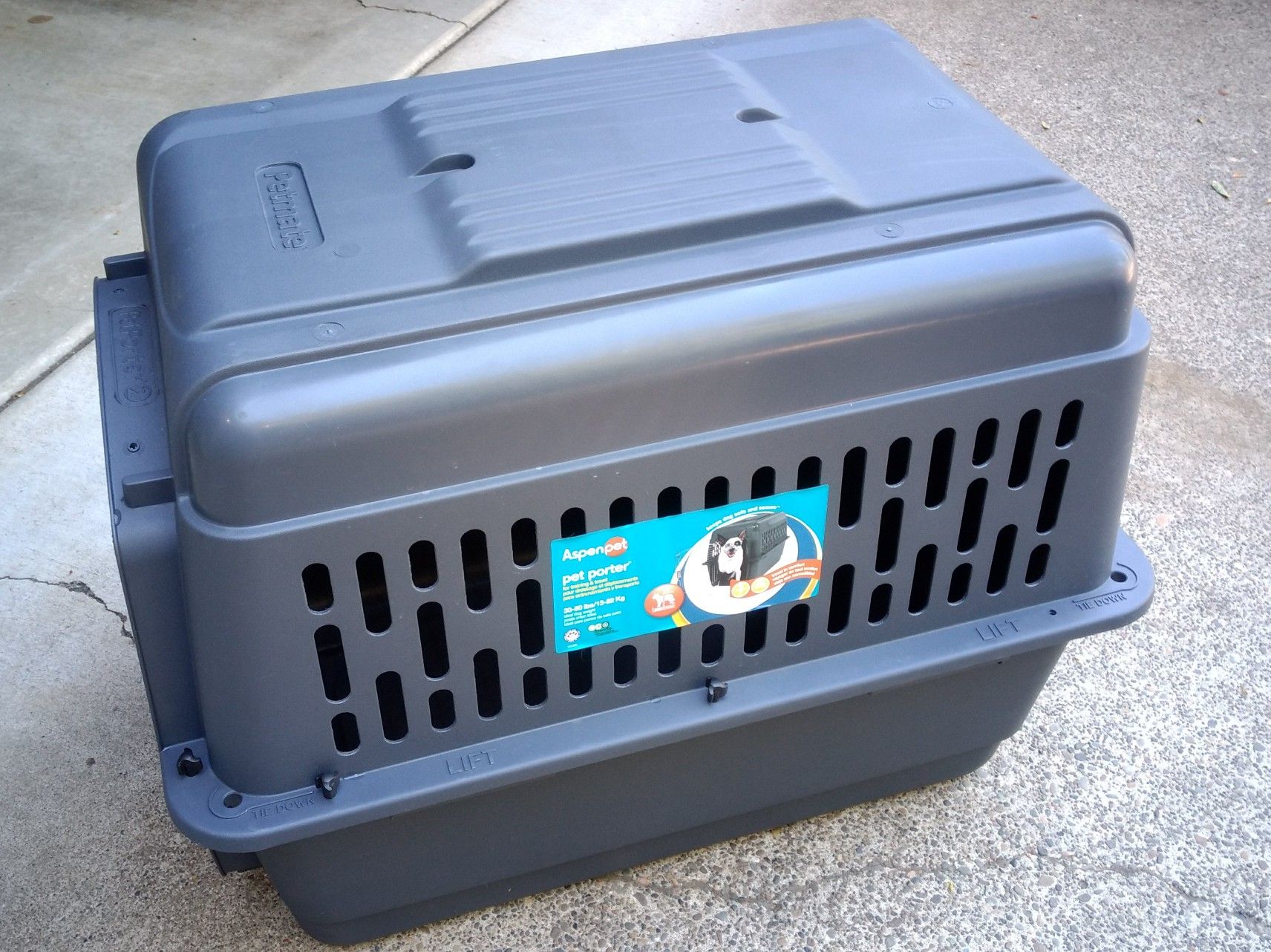 Aspen pet (Petmate) pet porter