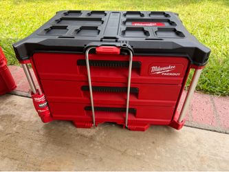 Milwaukee Pack Out with 3 Drawers Brand New