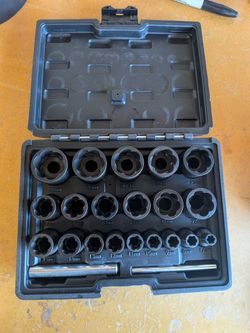 DPTOOL Lug Nut Extractor Set, Bolt Nut Extractor, Wheel Lock Removal Kit
1/2" 3/8" Dr Impact Lug Nut Remover Socket Tool for Extracting Damaged, Strip