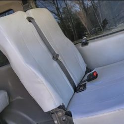 2010 Ford E-350 Van