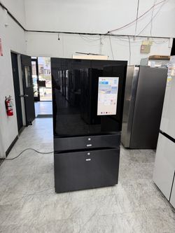 🔥 Samsung Bespoke 29 Cu Ft French Door Refrigerator with Family Hub - Charcoal Glass/Matte Black - RF29BB89008M