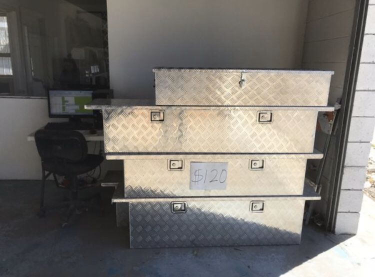 Aluminum trailer truck pickup toolbox