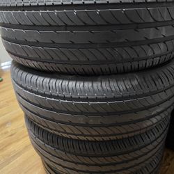 set de llantas 225/65 R17,con 85% de vida