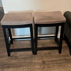 2 Bar Stools