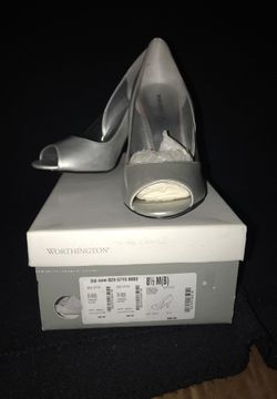 Worthington London Silver heels