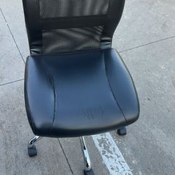 Basic office Chair