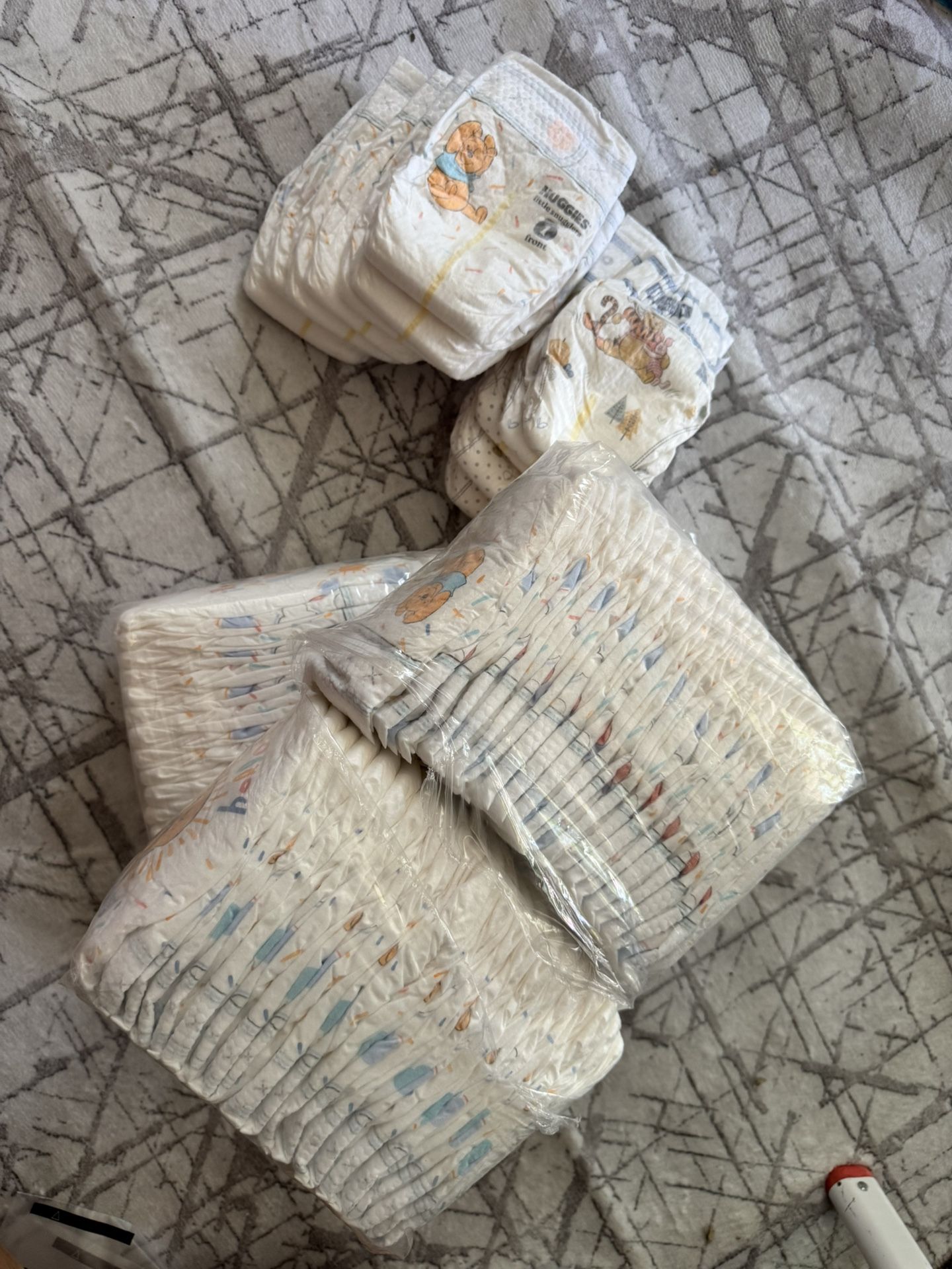 Huggies Size 1 Little Snugglers Diapers 96 Count