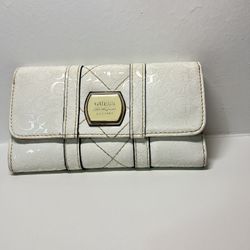 Guess Women’s Wallet White color