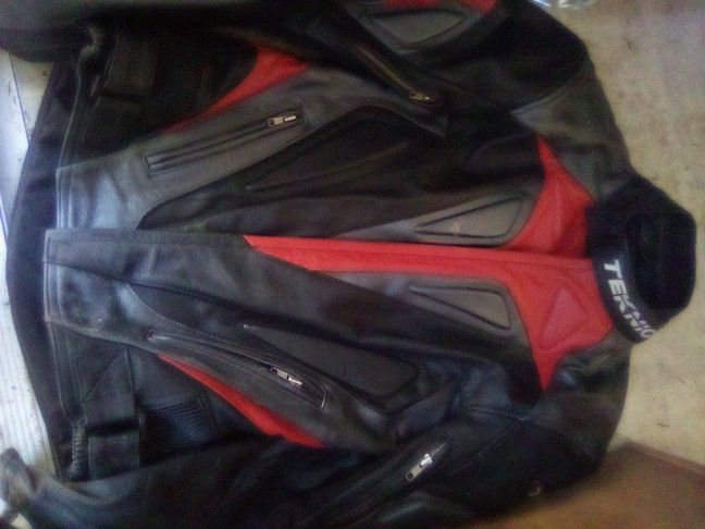  Leather Teknic Motorcycle Jacket And Pants 