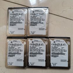 5 HITACHI LAPTOP DRIVES 160GB