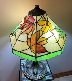 Tiffany Style Stained Glass Lamp