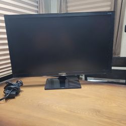 27" Samsung Monitor