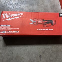 Milwaukee M12 Pruning Shear Tool Only 