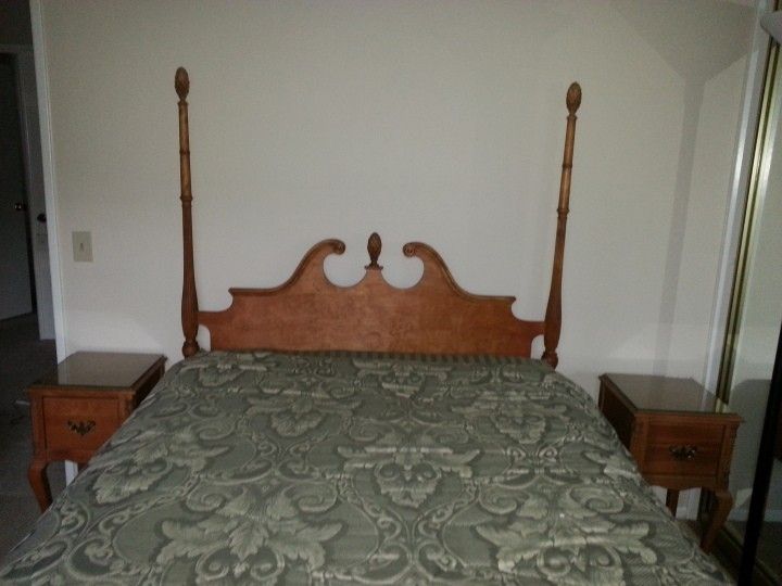 Maple Bed Set