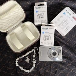 Sony CyberShot DSC-W70 7 MP Digital Point-And-Shoot Camera