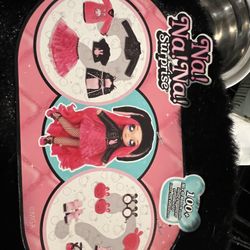 Lol Girl Na!na!na! Surprise Doll Brand New 
