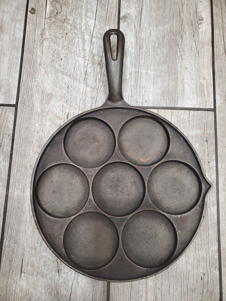 Griswold Cast Iron Plett Maker