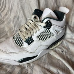 Retro for Jordans men’s size 9
