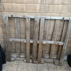 FREE Wooden Pallet