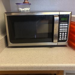 Hamilton Beach microwave 