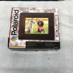 Polaroid 8” Digital Picture Frame