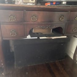 Free Desk