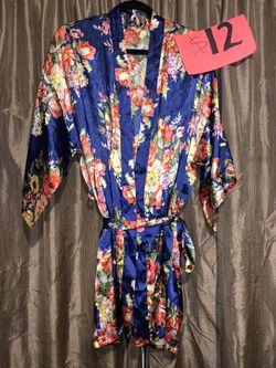 Kimono robe silk Size medium