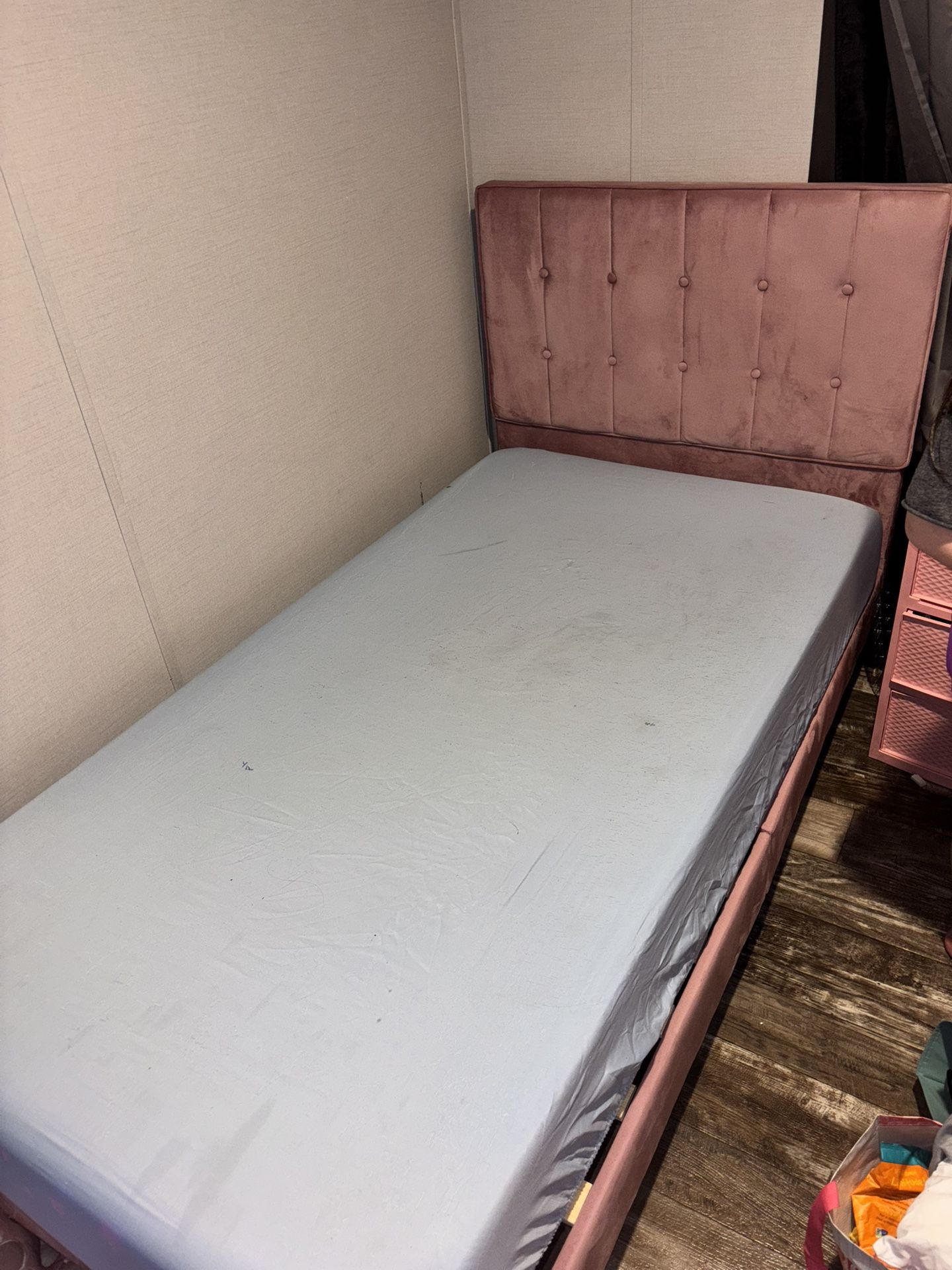Twin Bed Set- Frame & Mattress