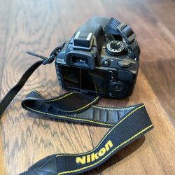 Nikon 3100 DSLR 