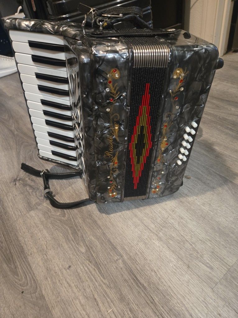 Rossetti Acordian