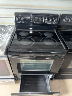 Frigidaire Black Electric Range Stove / GE / Whirlpool