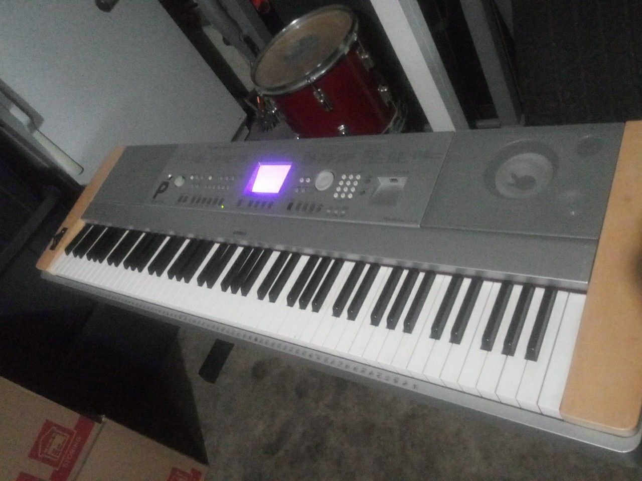 Yamaha DGX640 Portable Grand Piano