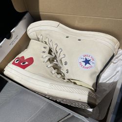 CDG Converse Size 10