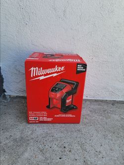 Milwaukee Compact Inflator M12