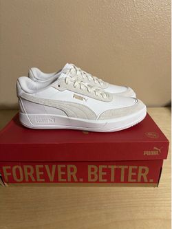 Women’s Puma Sneakers Size 11