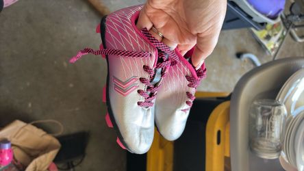 Girl soccer shoes
