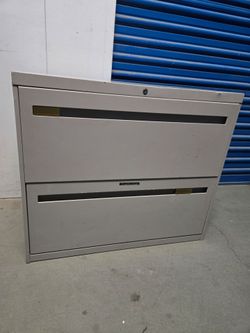 Legal Size or letter size metal file cabinet with key
