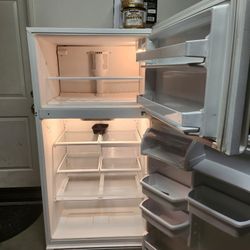 Kenmore Coldspot Full Size Refrigerator 