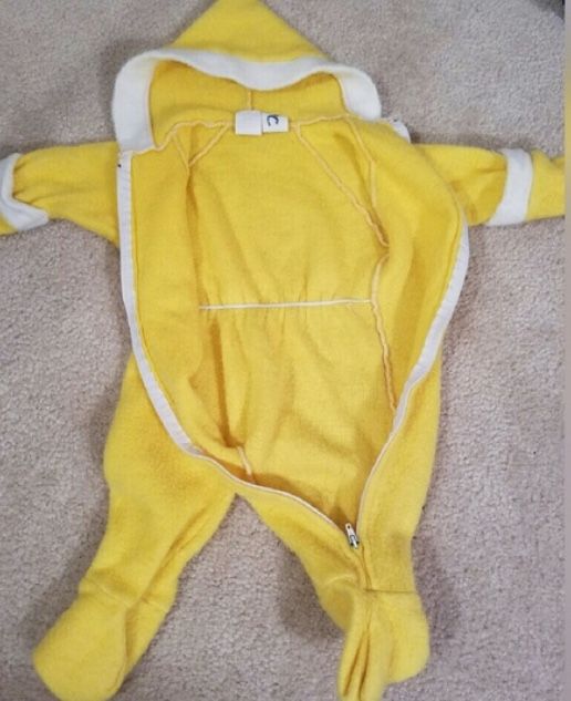 Super cute, VINTAGE onesie!!