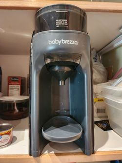 Baby Breeza complete bottle maker